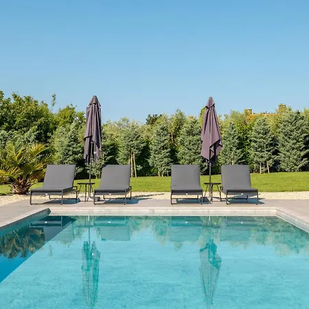 Vikendica In Zartinj - Luxury Privacy Heated Pool With Auto Cover