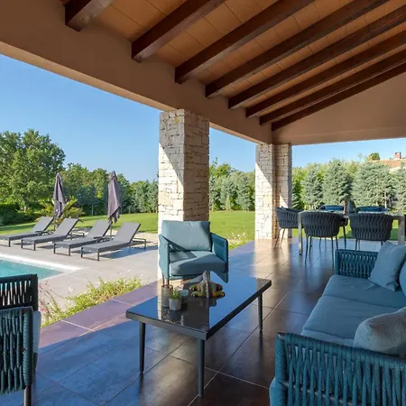 Vikendica In Zartinj - Luxury Privacy Heated Pool With Auto Cover *